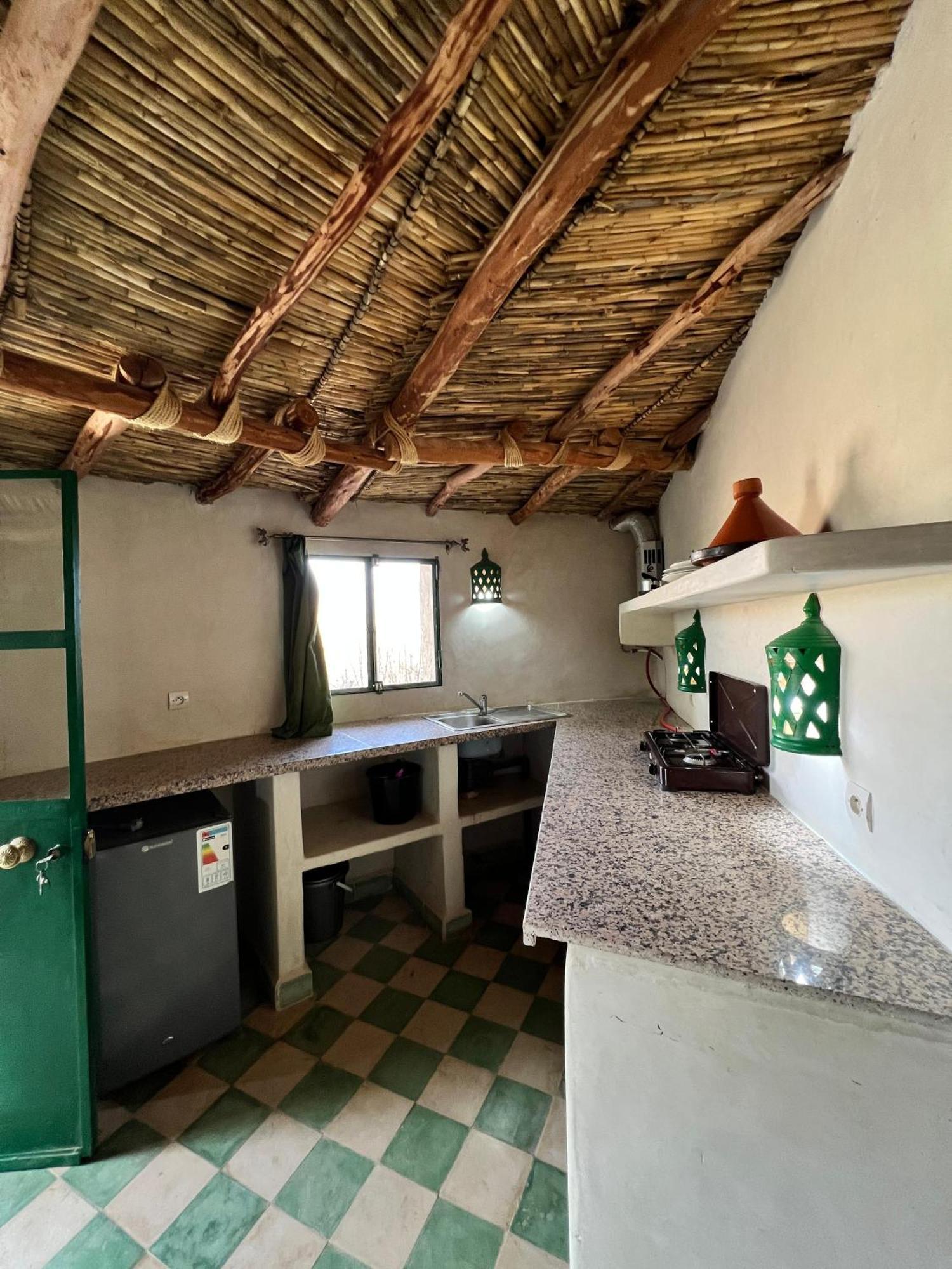 Bed and Breakfast Les Jardins D Amizmiz 6 Piscines Wawizelte Exterior foto
